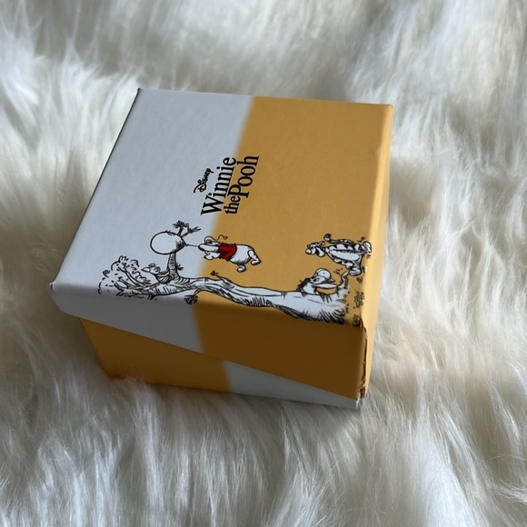 🆕 Winnie the Poo and Piglet “Best Friends” Heart Pendant Necklace Silver… - Picture 10 of 12